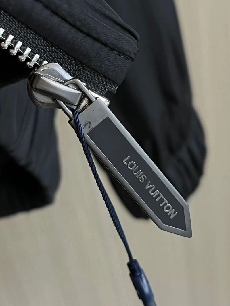 ModernLook Louis Vuitton Outwear 137726