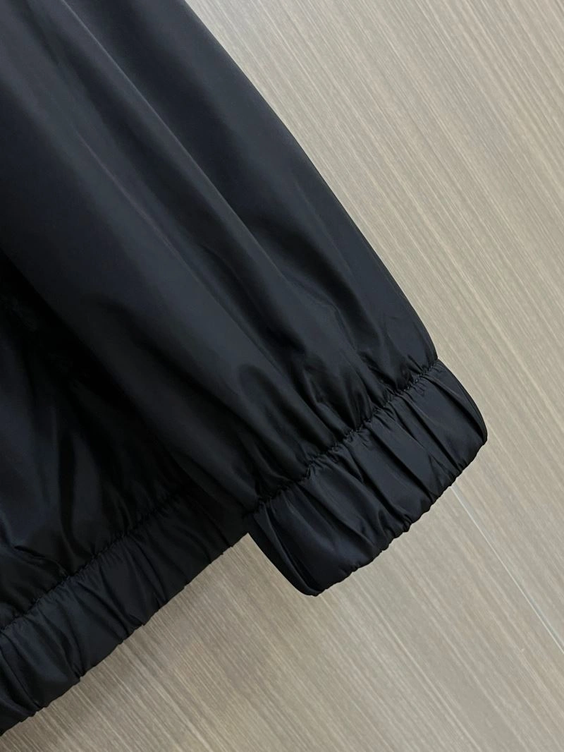 ModernLook Louis Vuitton Outwear 137726