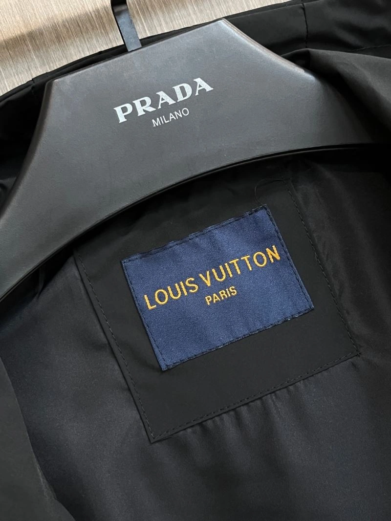 Louis Vuitton Outwear Stretchable 137714