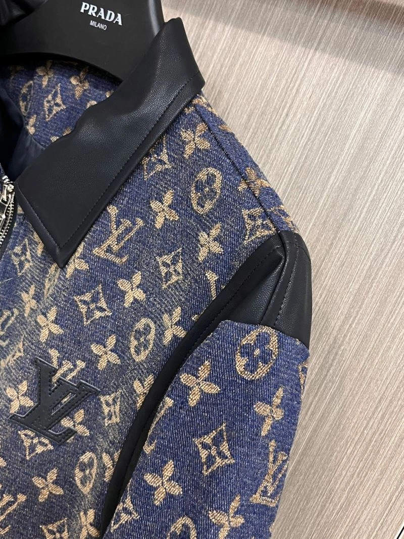 WaterResistant Louis Vuitton Outwear 137716