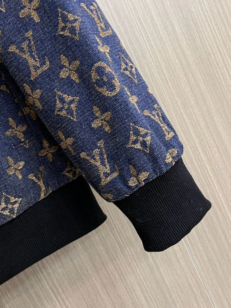 WaterResistant Louis Vuitton Outwear 137716