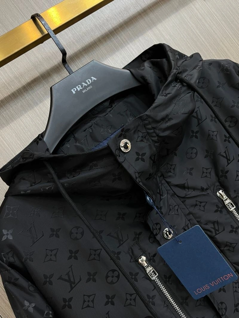 Reliable Louis Vuitton Outwear 137725