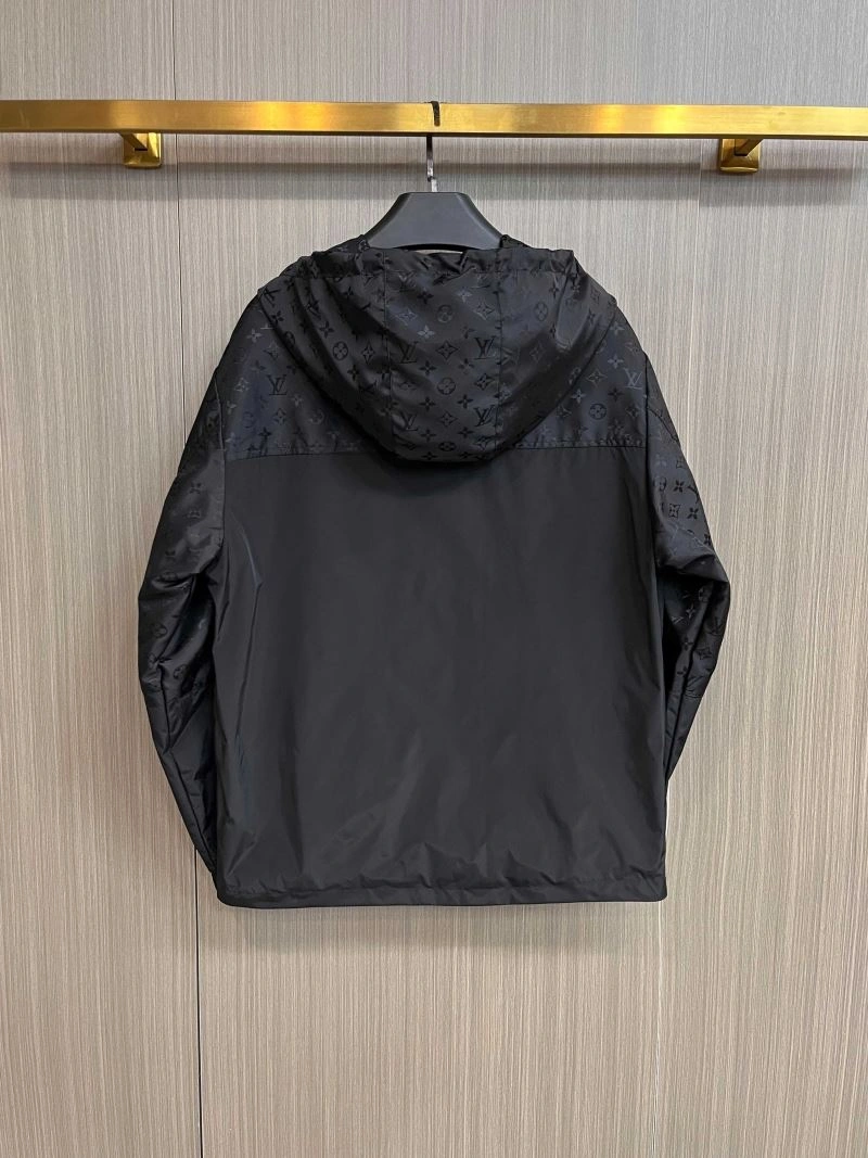 Contemporary Louis Vuitton Outwear 137715
