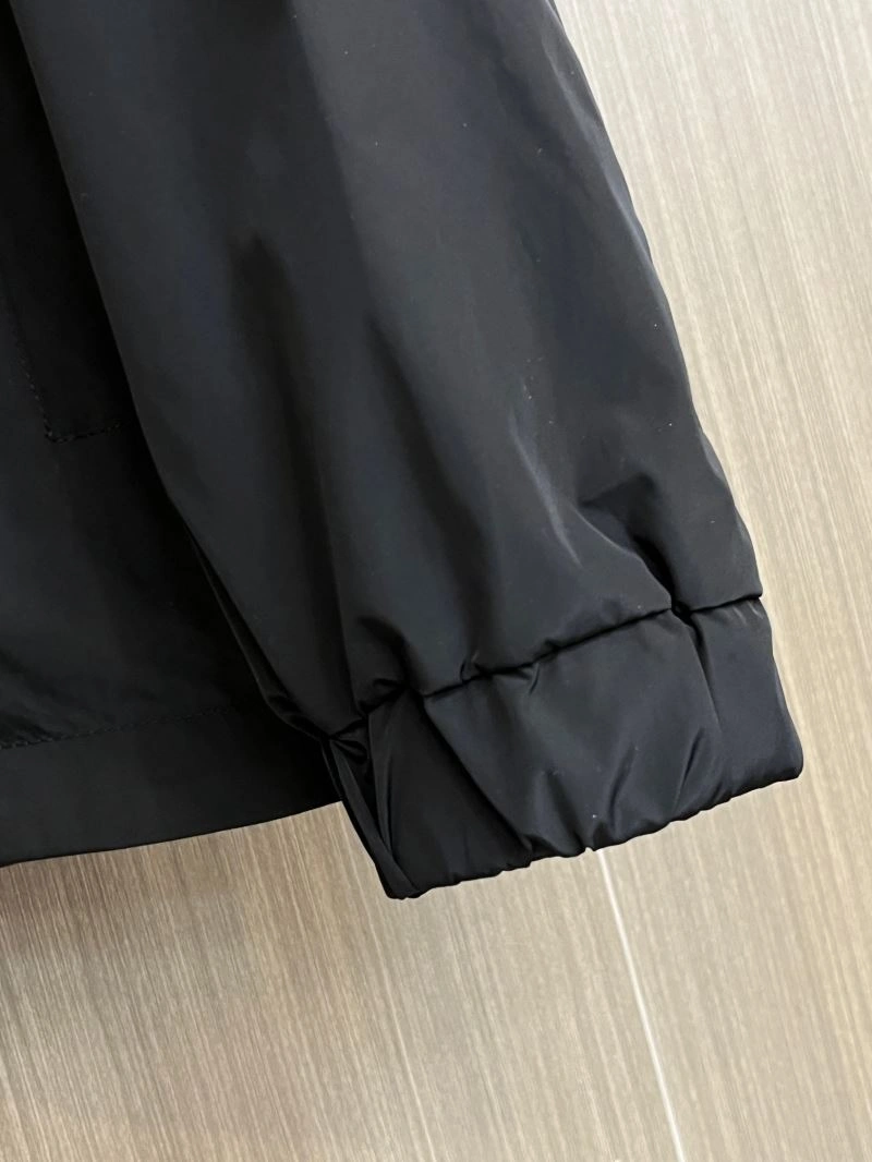 Contemporary Louis Vuitton Outwear 137715