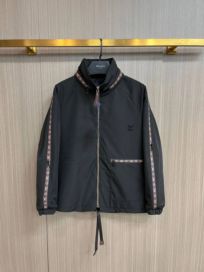 Louis Vuitton Outwear Chic 137720