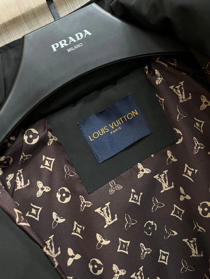 Louis Vuitton Outwear Chic 137720