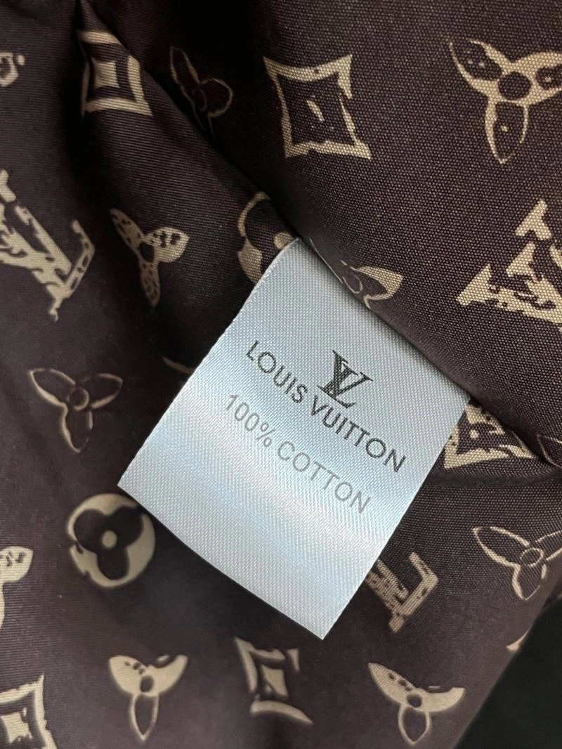 Louis Vuitton Outwear Chic 137720