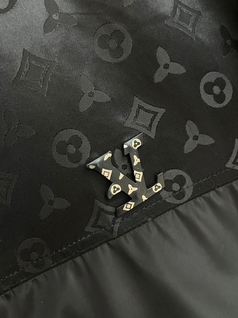 QuickDry Louis Vuitton Outwear 137721