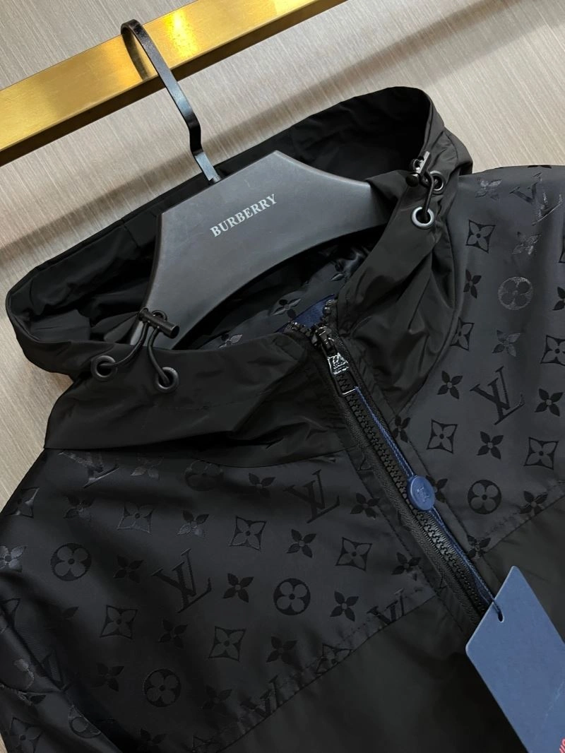 Louis Vuitton Outwear MoistureWicking 137712