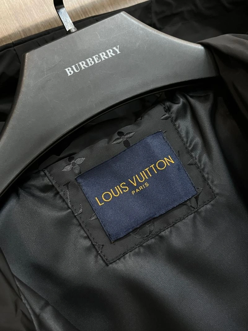 Louis Vuitton Outwear MoistureWicking 137712