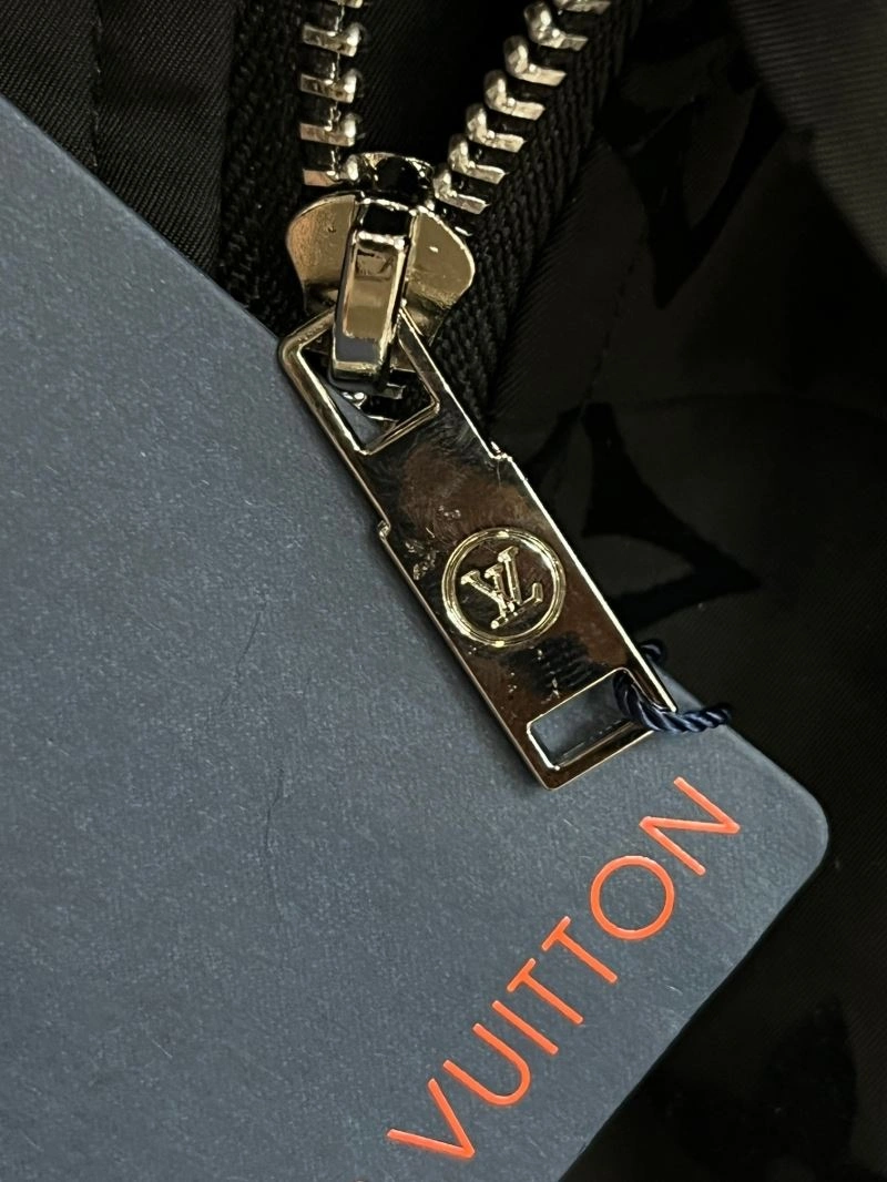 Louis Vuitton Outwear Practical 137711