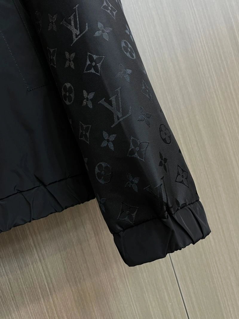 Louis Vuitton Outwear UrbanChic 137719