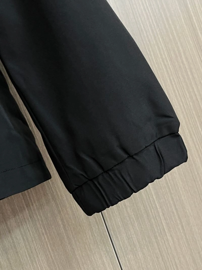 Louis Vuitton Outwear ZeroBulk 137708