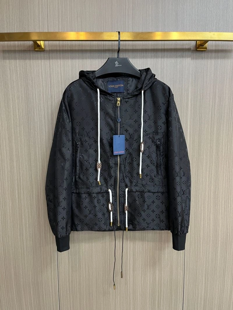 Louis Vuitton Outwear Lightweight 137706