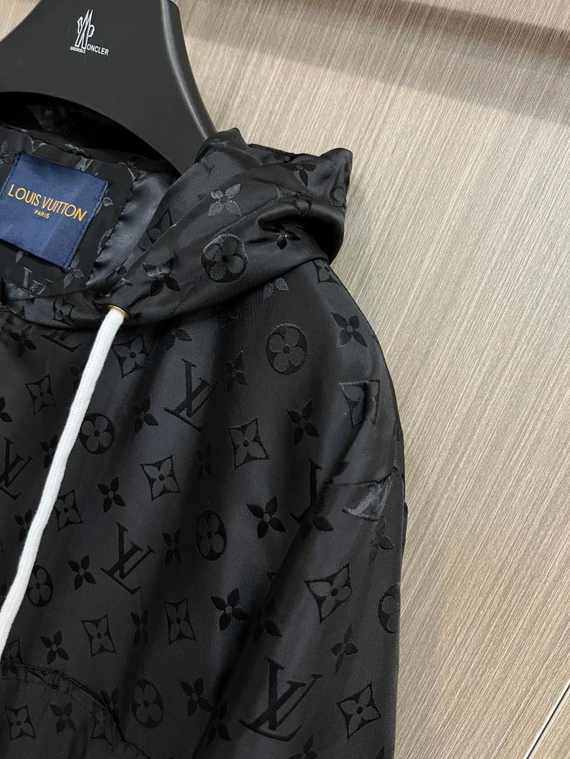 Louis Vuitton Outwear Lightweight 137706