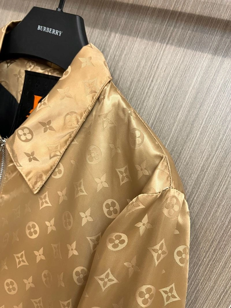 Chic Louis Vuitton Outwear 137783