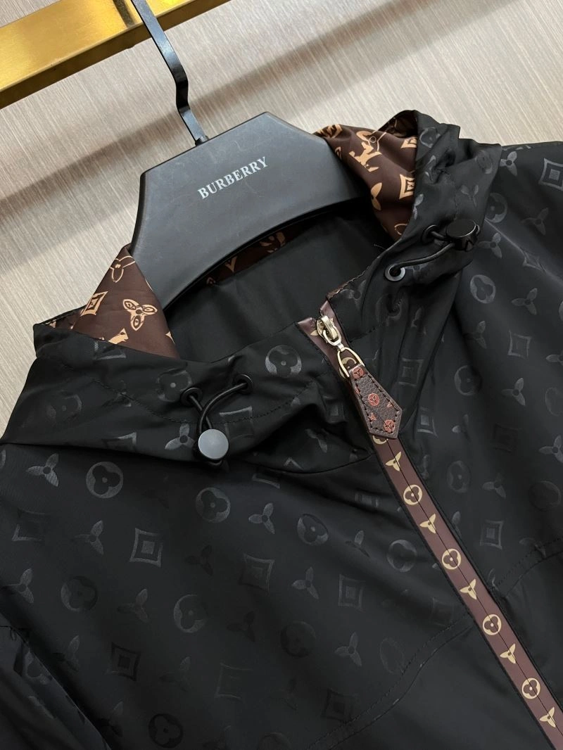 Original Louis Vuitton Outwear 137707