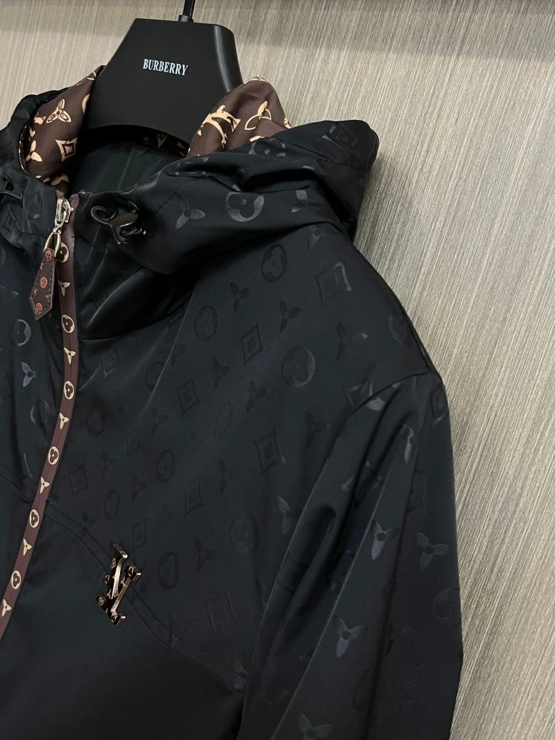 Original Louis Vuitton Outwear 137707