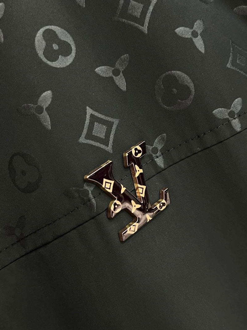 Original Louis Vuitton Outwear 137707