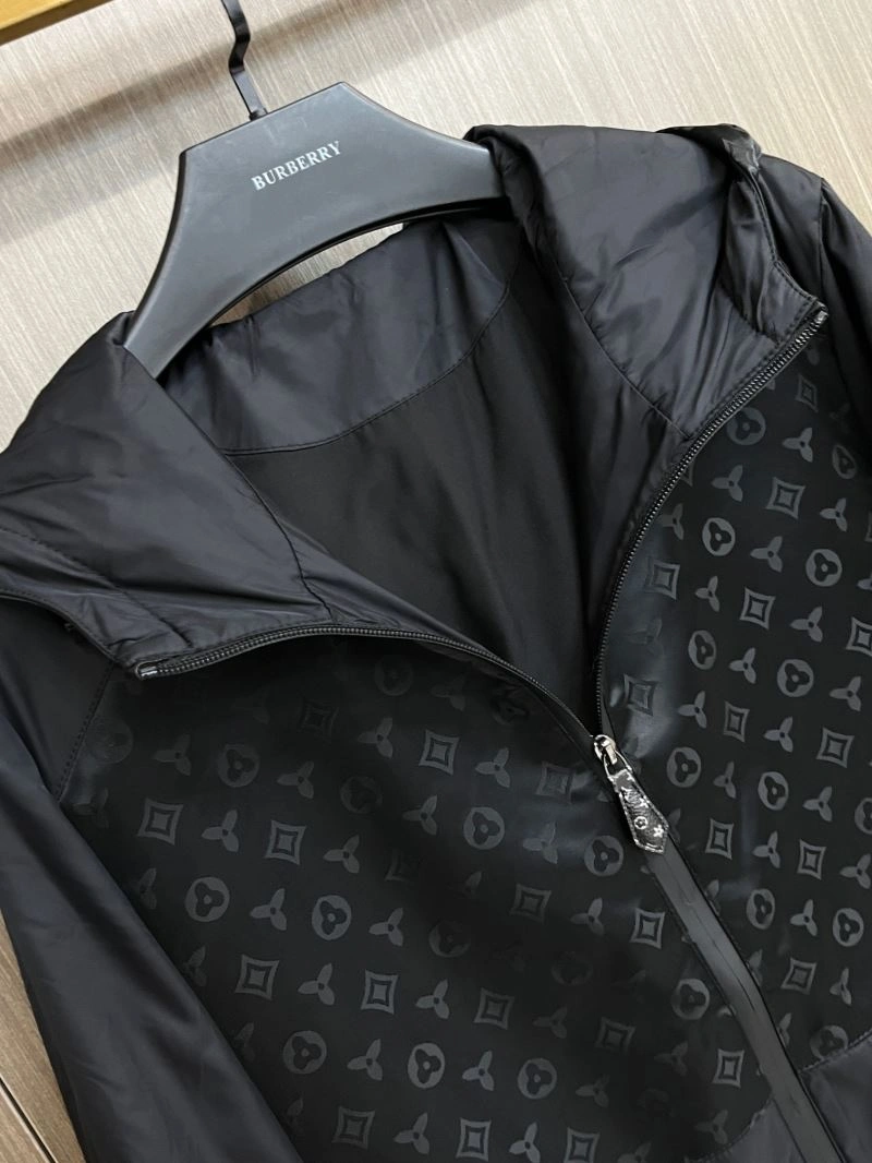 WrinkleFree Louis Vuitton Outwear 137701