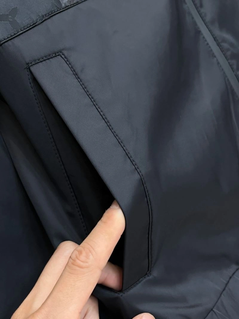 WrinkleFree Louis Vuitton Outwear 137701