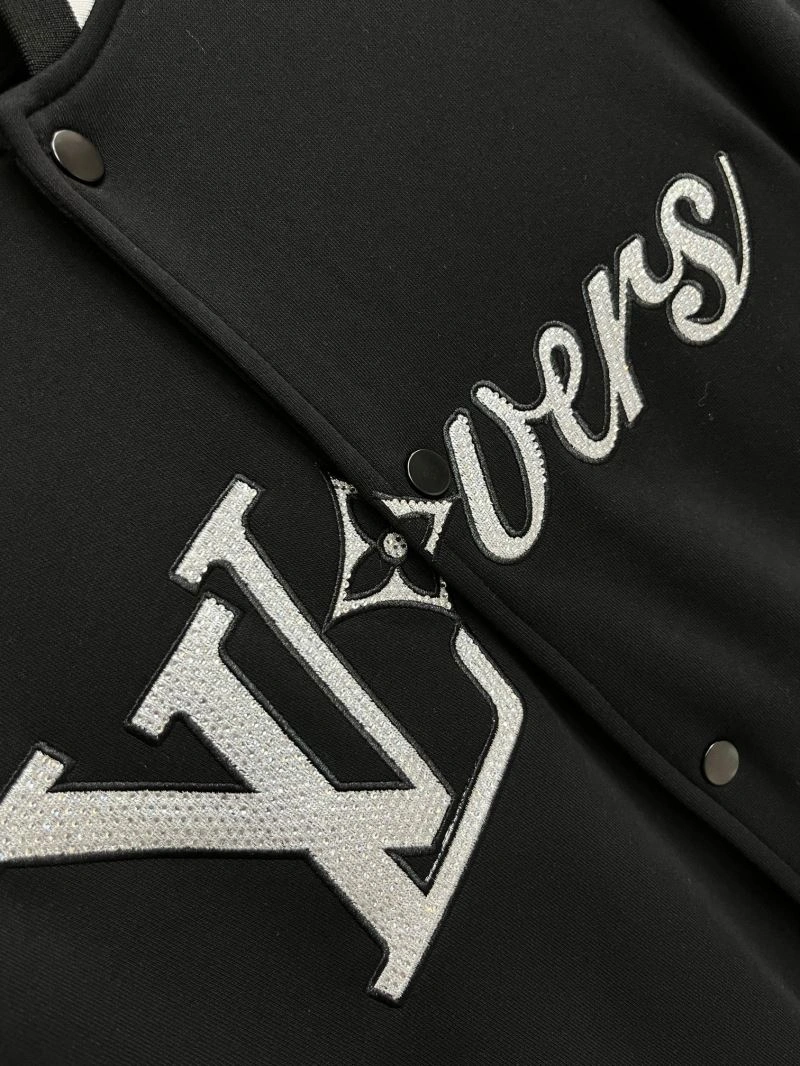 Durable Louis Vuitton Outwear 137697