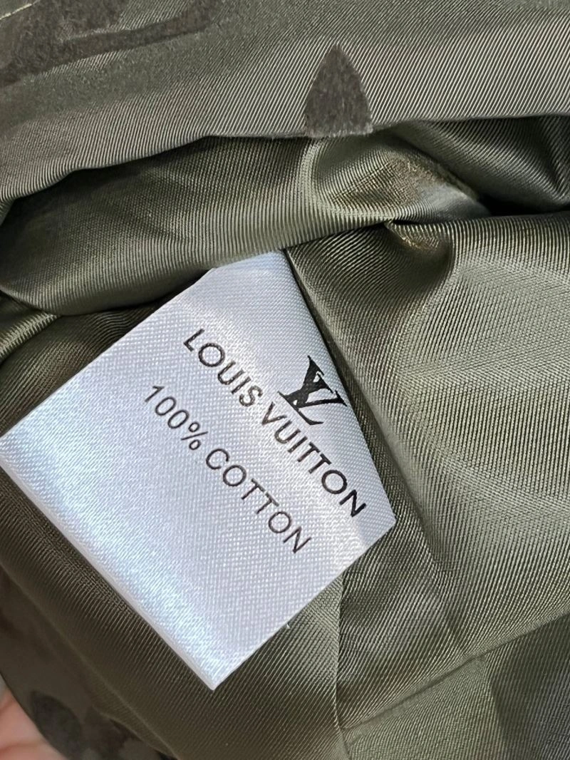 Louis Vuitton Outwear Durable 137689