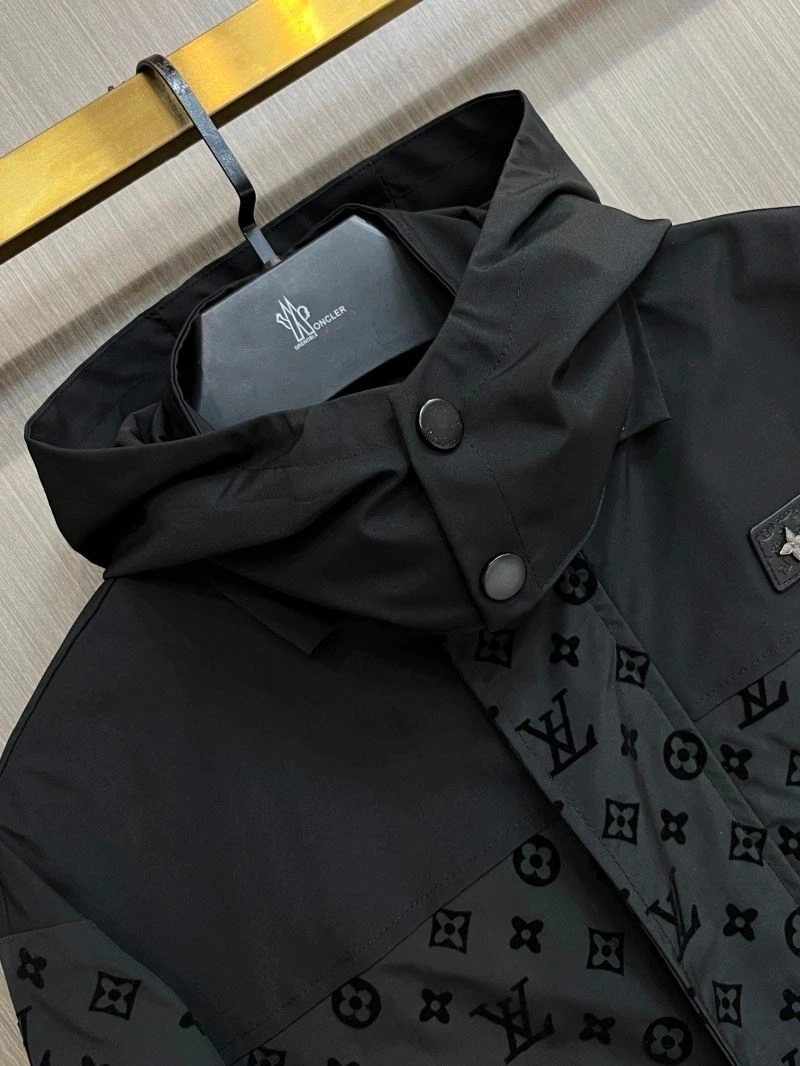 Breathable Louis Vuitton Outwear 137695
