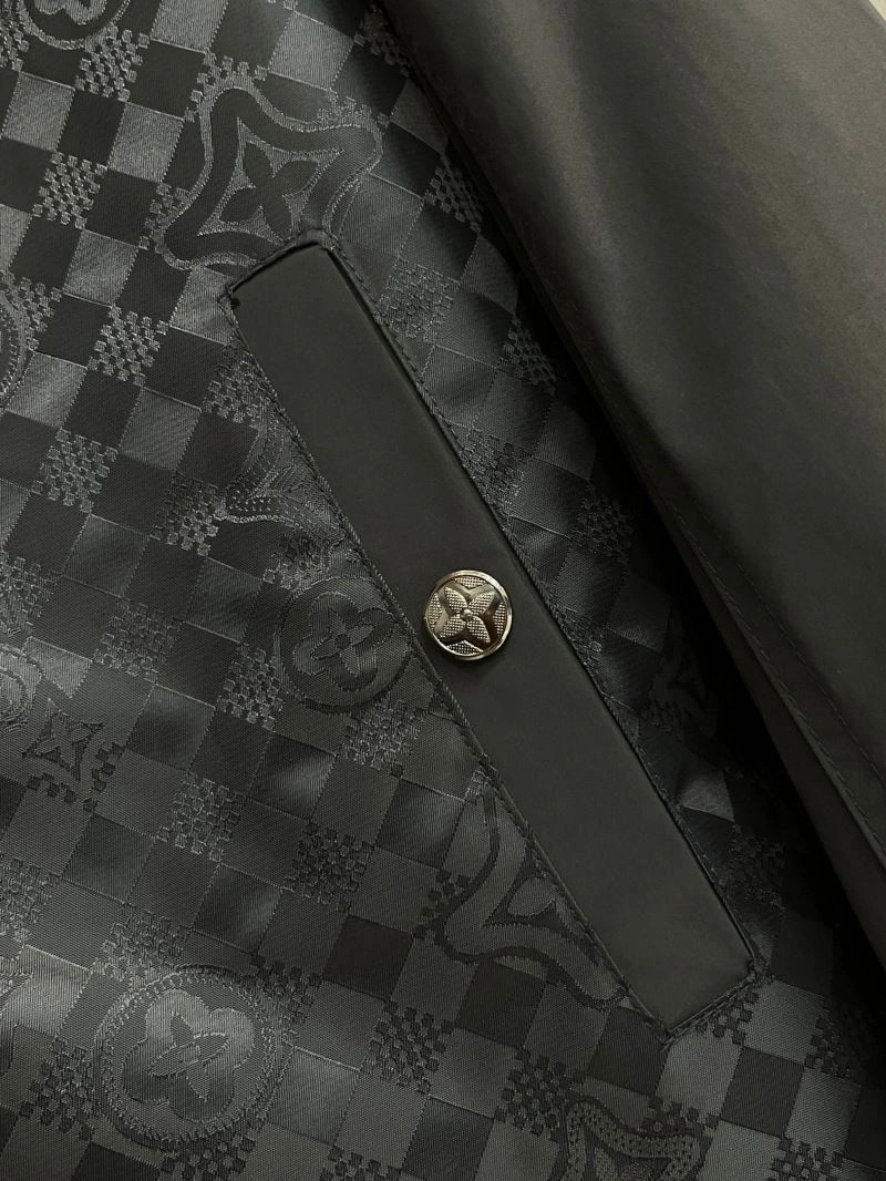 Louis Vuitton Outwear EasyCare 137681