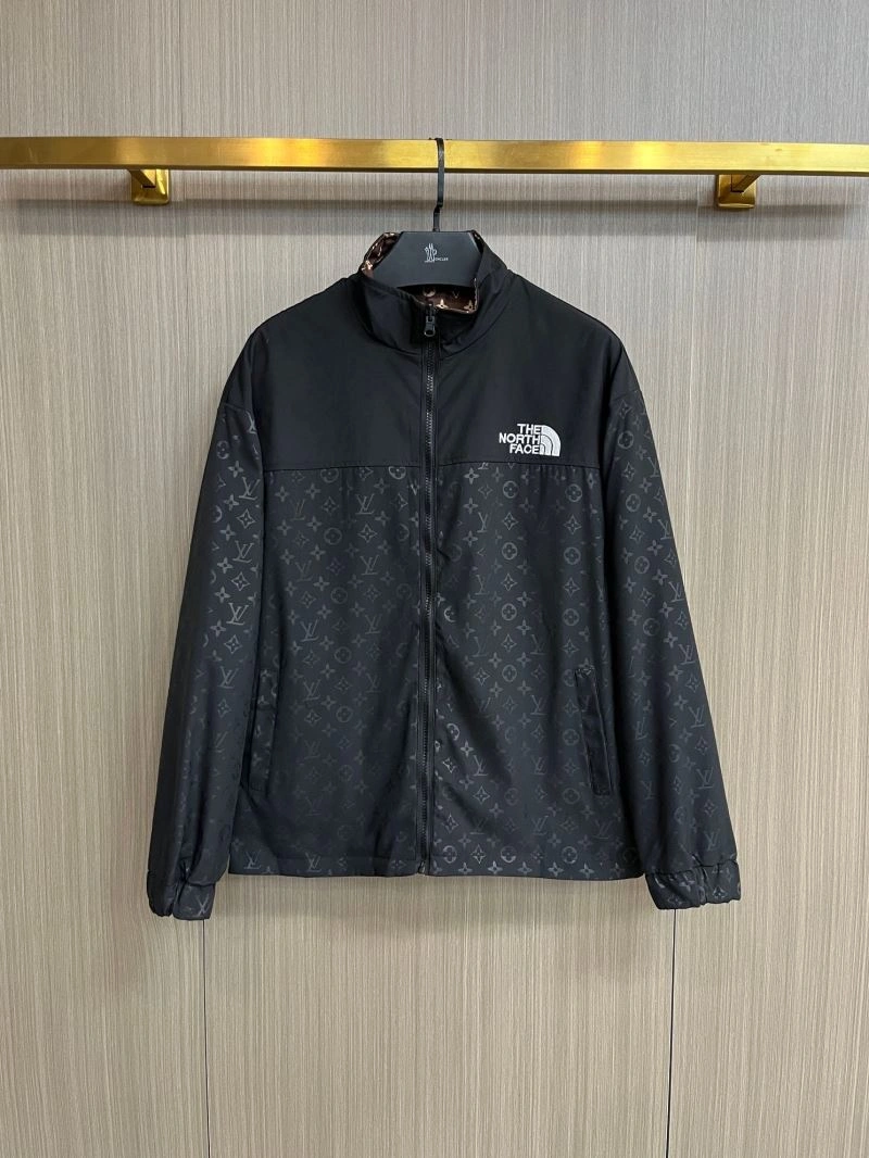TechFriendly Louis Vuitton Outwear 137679