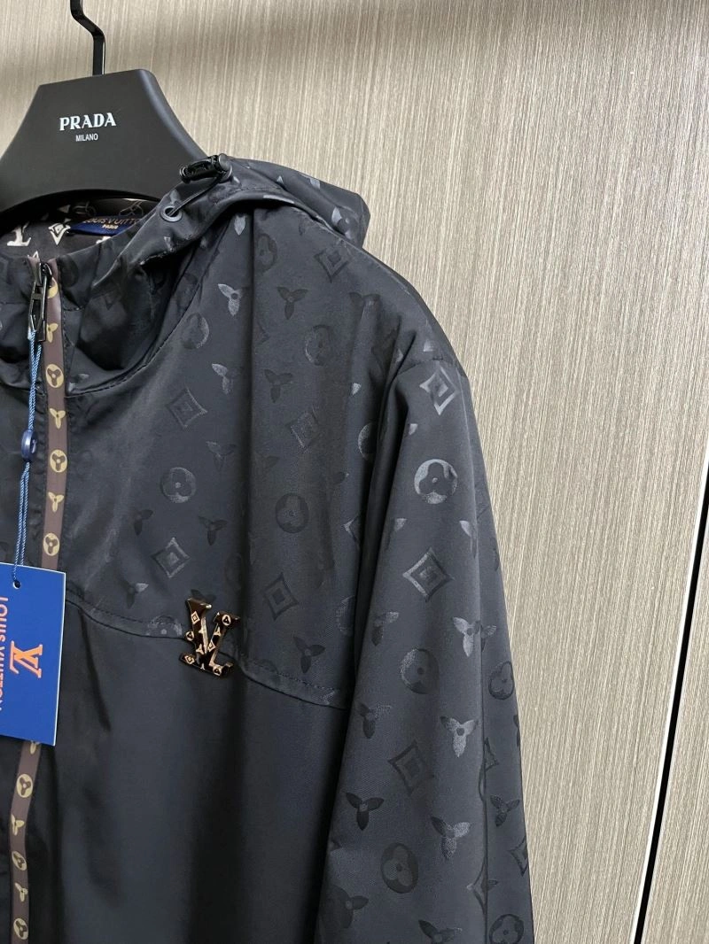 Louis Vuitton Outwear Functional 137693