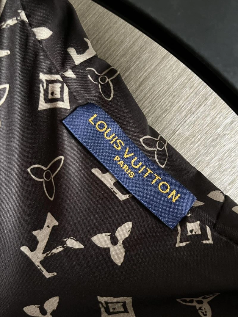 Louis Vuitton Outwear Functional 137693