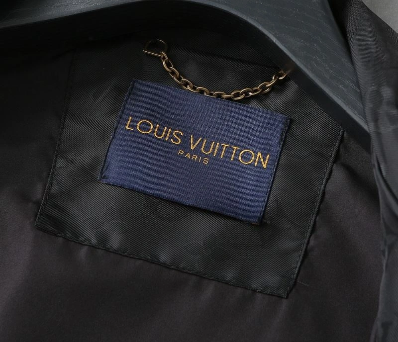 RelaxedFit Louis Vuitton Outwear 137692