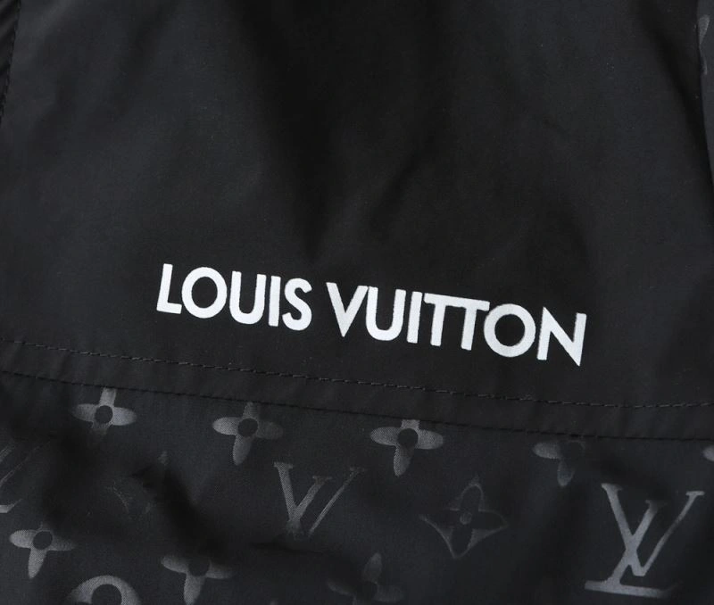 Louis Vuitton Outwear SportInspired 137678