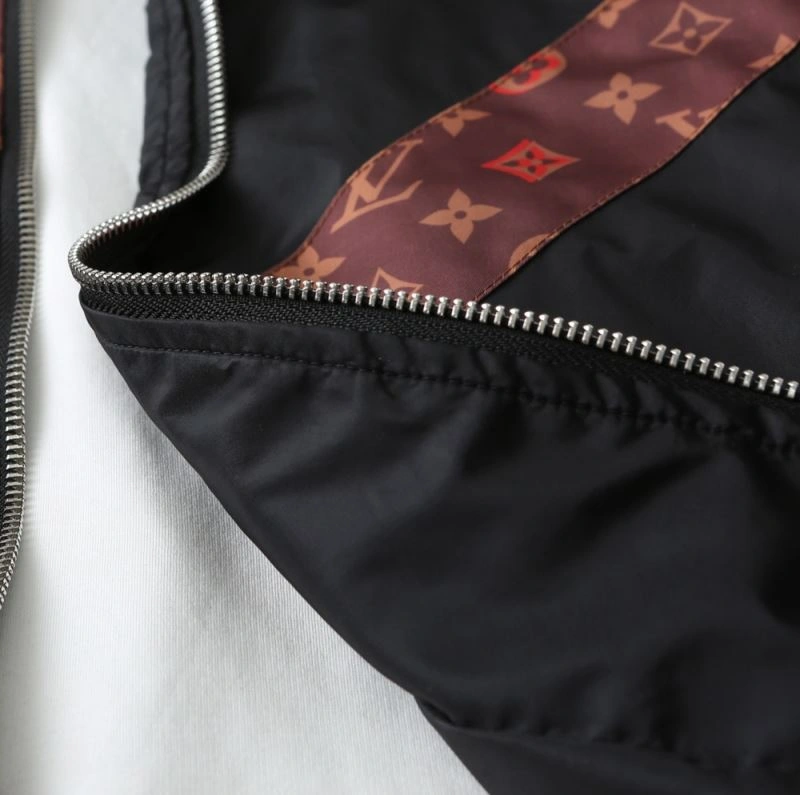 Louis Vuitton Outwear TechFriendly 137675