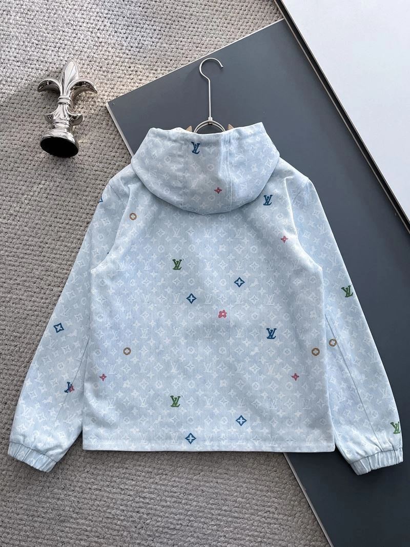 Neat Louis Vuitton Outwear 137666
