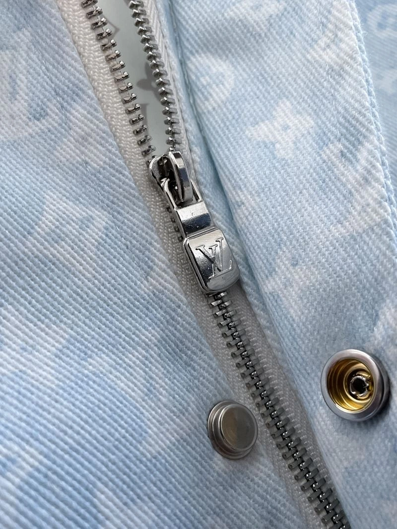 Neat Louis Vuitton Outwear 137666