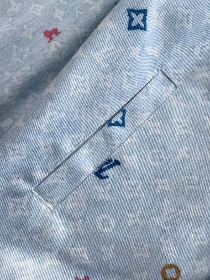 Neat Louis Vuitton Outwear 137666