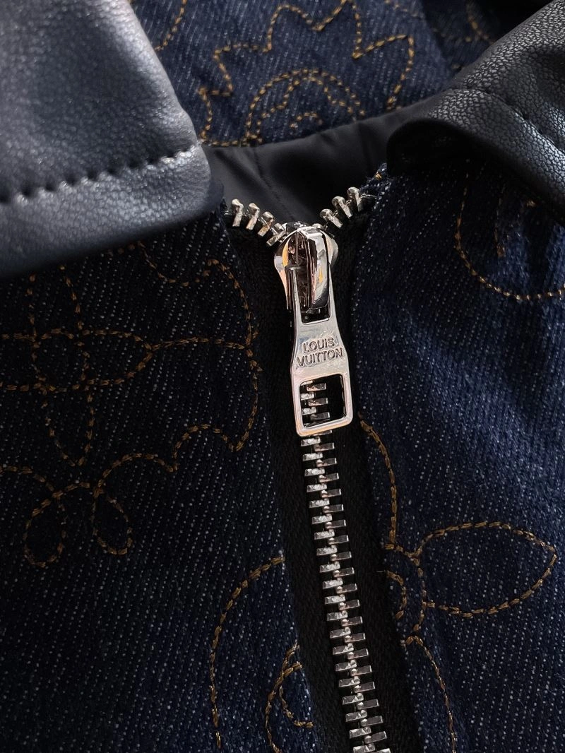 AllSeason Louis Vuitton Outwear 137667