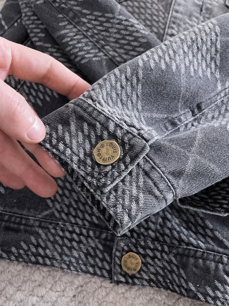 Louis Vuitton Outwear Thermal 137669