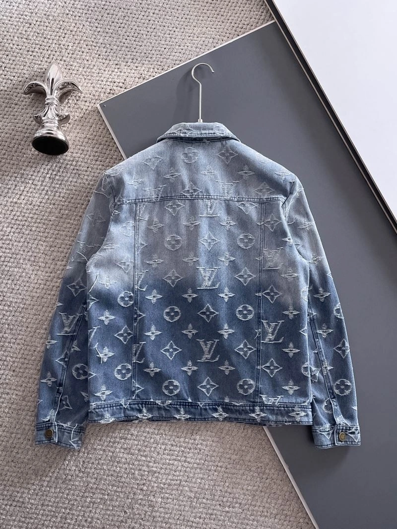 Unisex Louis Vuitton Outwear 137662