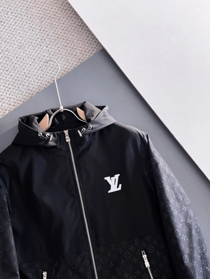 Louis Vuitton Outwear SmoothTexture 137656