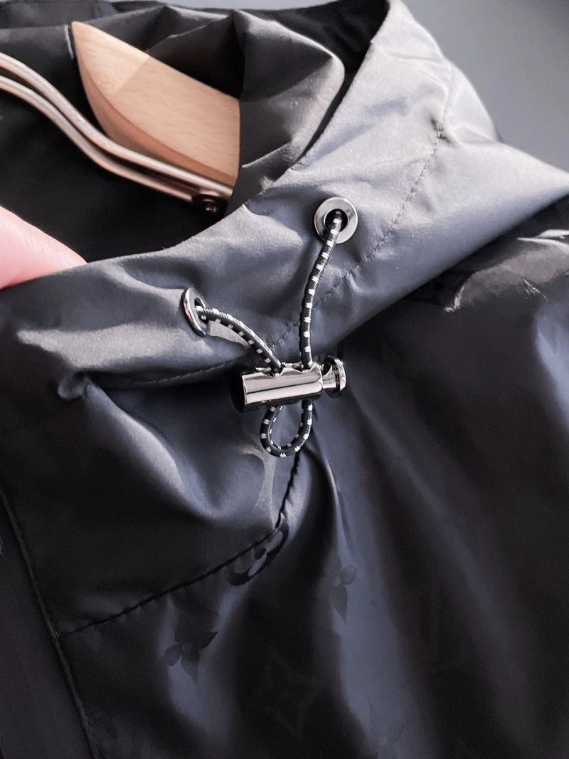 Louis Vuitton Outwear Breathable 137657