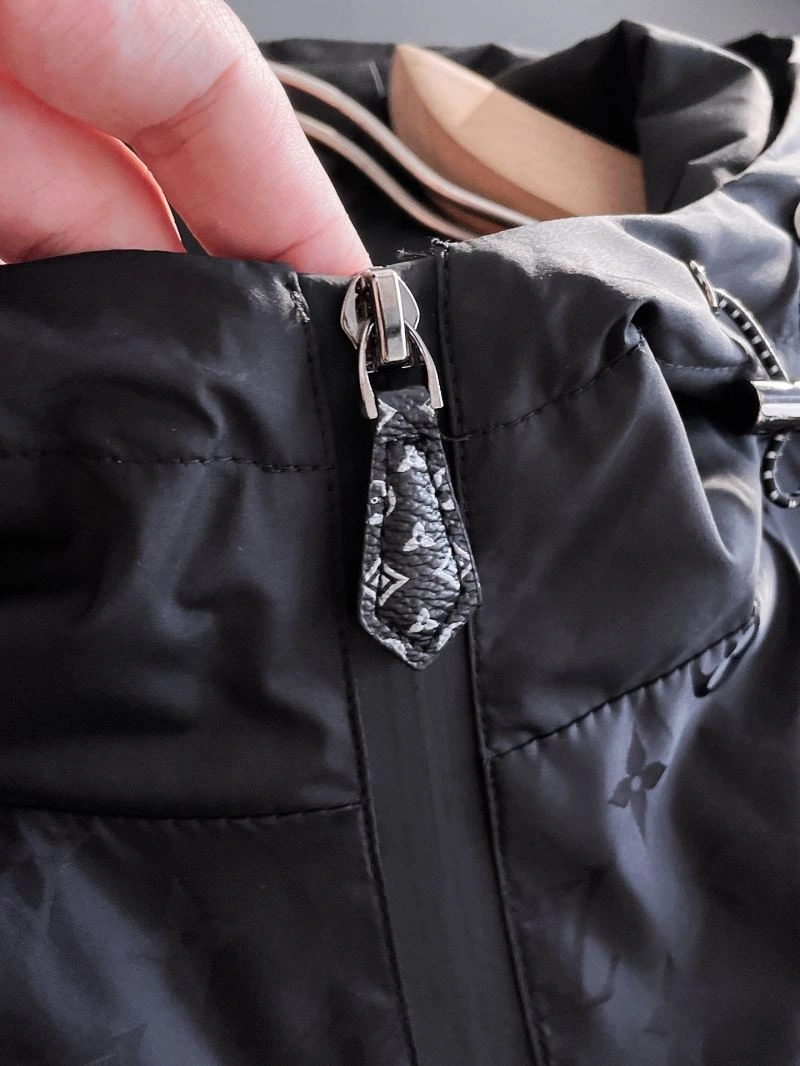 Louis Vuitton Outwear Breathable 137657