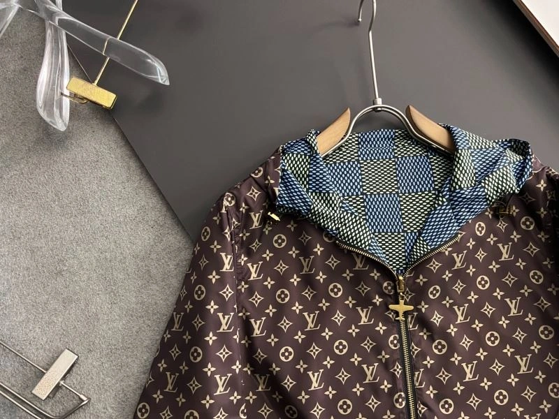 Louis Vuitton Outwear Reliable 137691