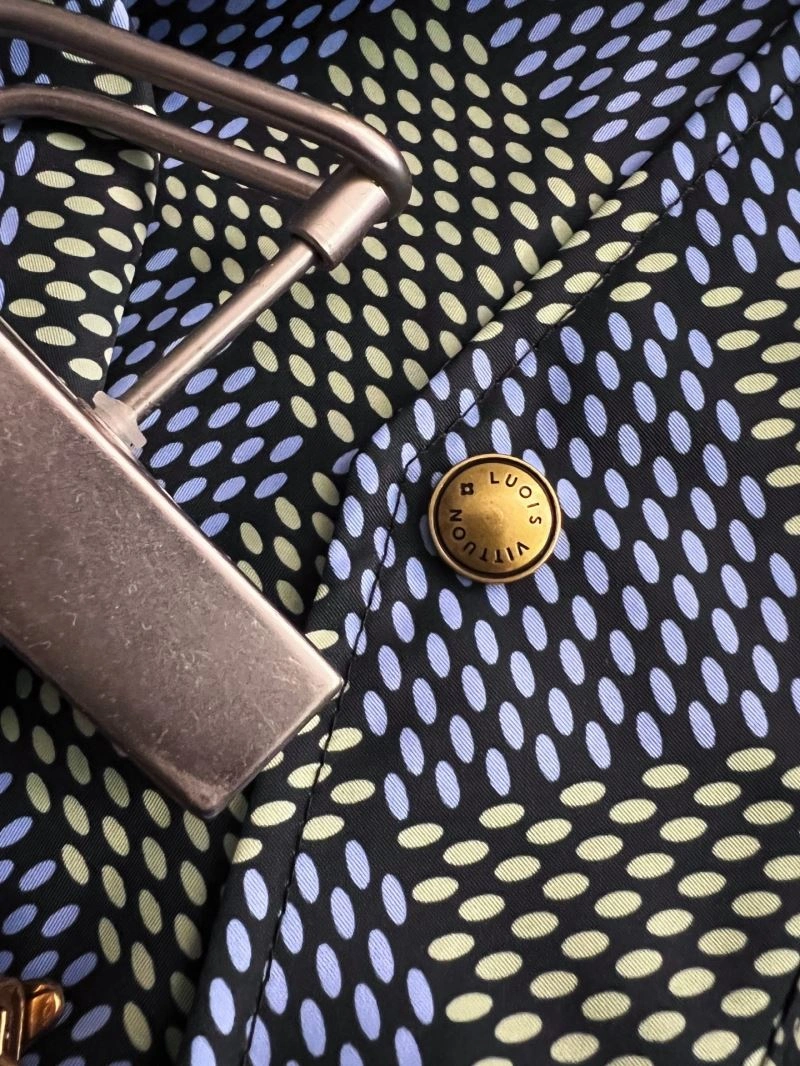 Louis Vuitton Outwear Reliable 137691