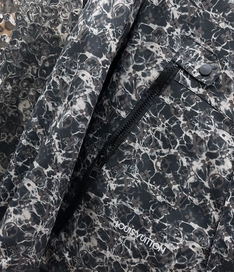 Trendy Louis Vuitton Outwear 137659