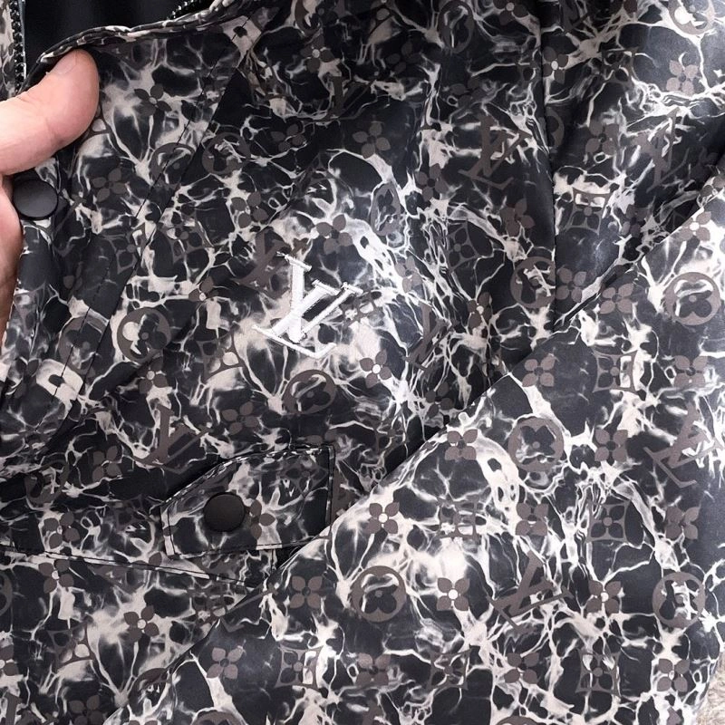 Trendy Louis Vuitton Outwear 137659