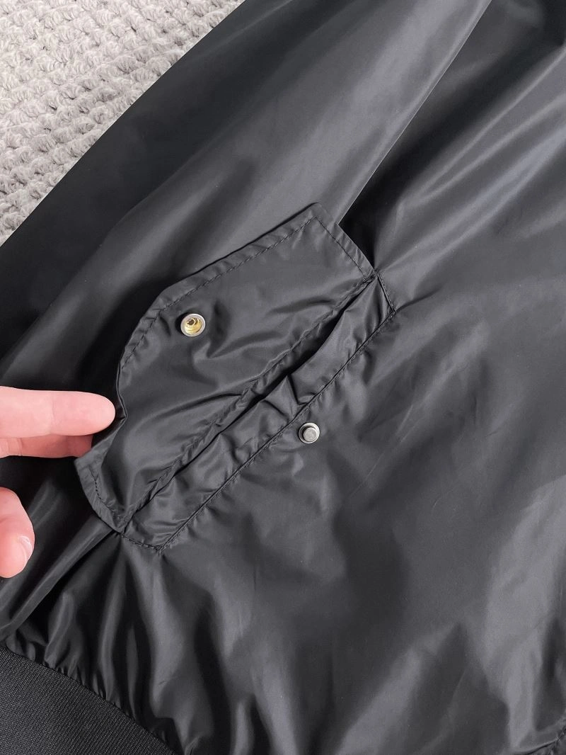 Cozy Louis Vuitton Outwear 137652