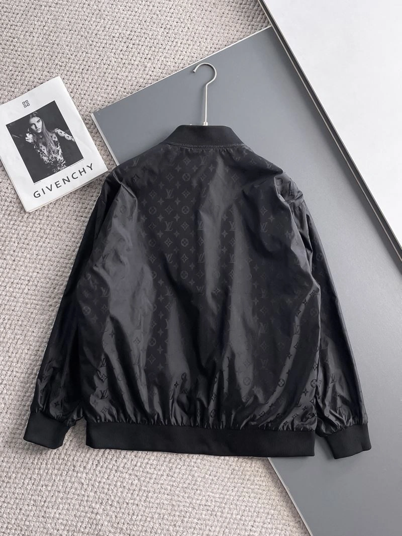 Cozy Louis Vuitton Outwear 137652